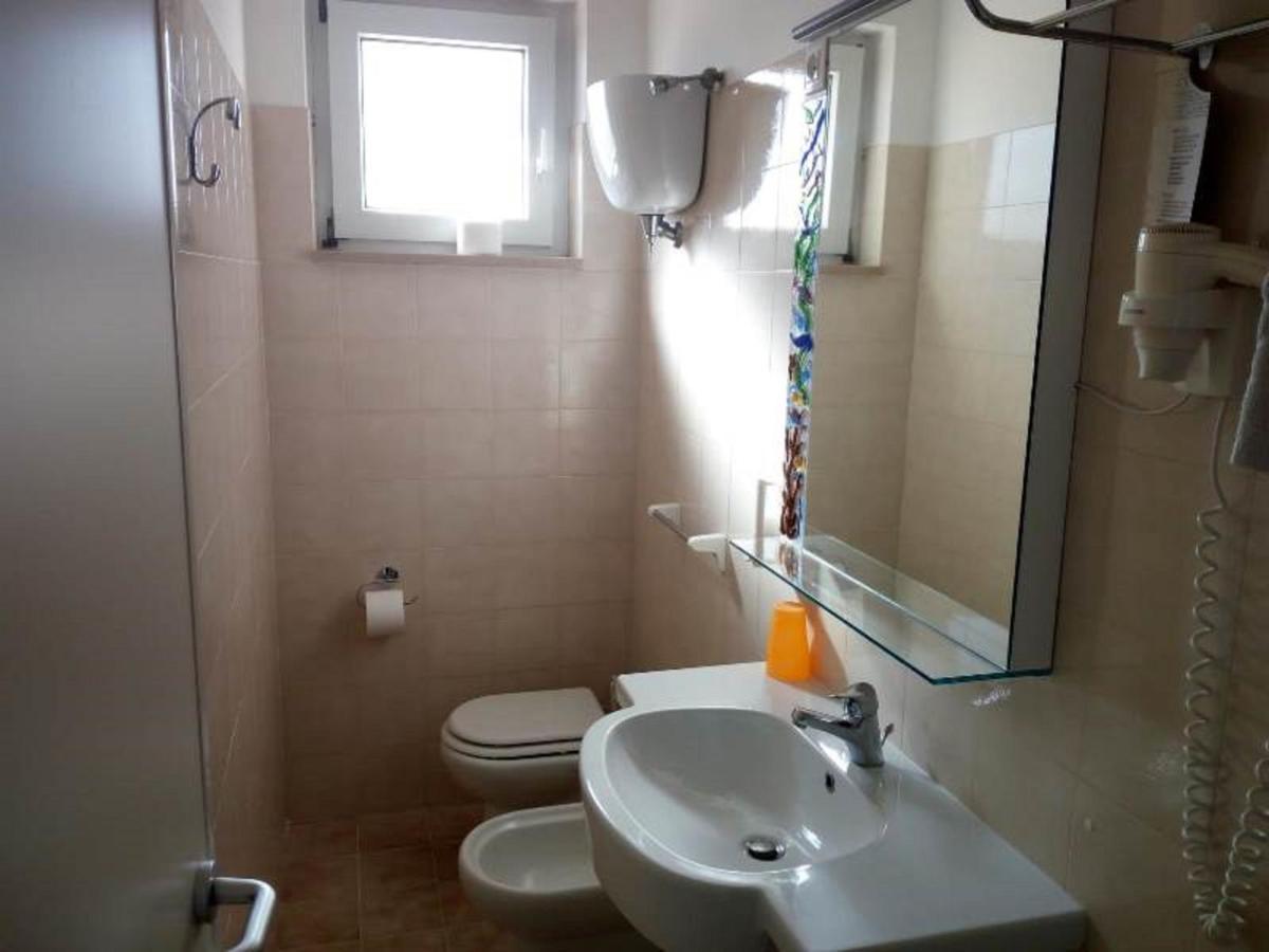 Il Girasole Hotel Terracina Bagian luar foto