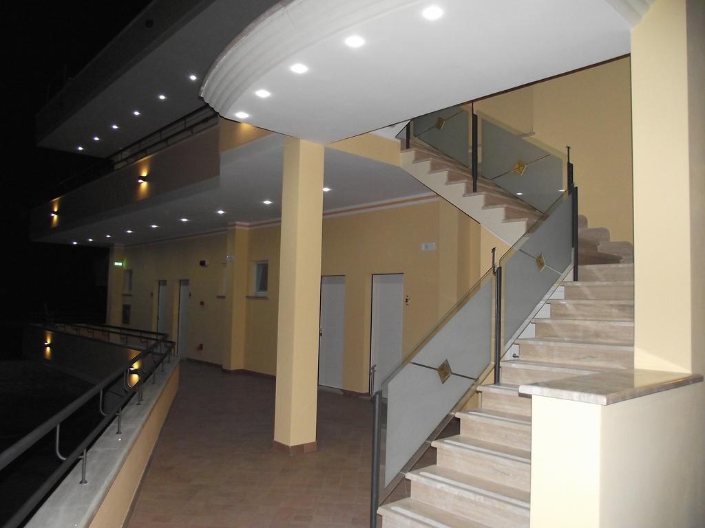 Il Girasole Hotel Terracina Bagian luar foto