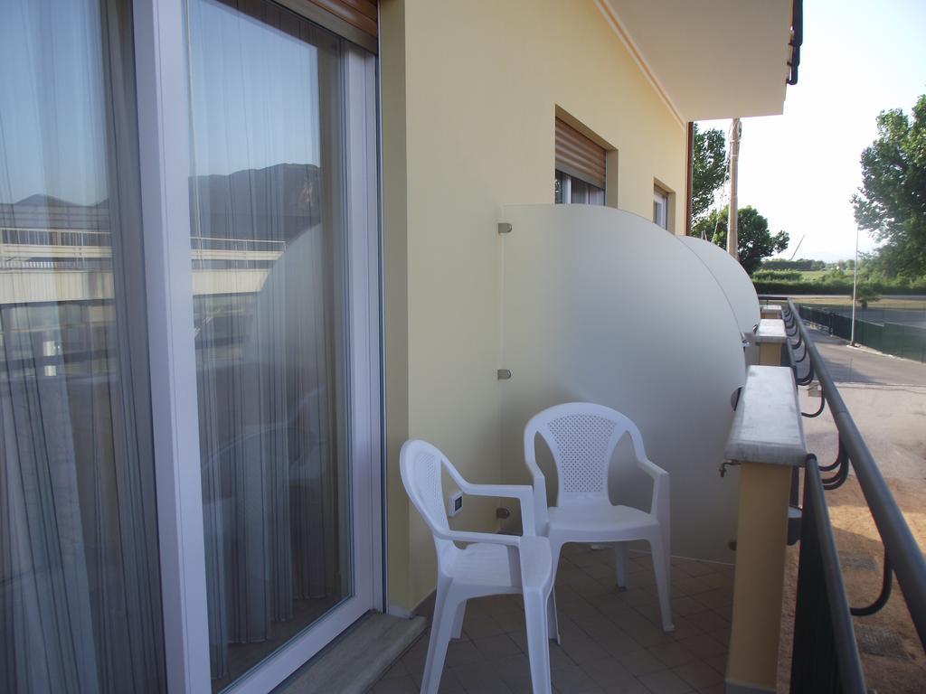 Il Girasole Hotel Terracina Ruang foto