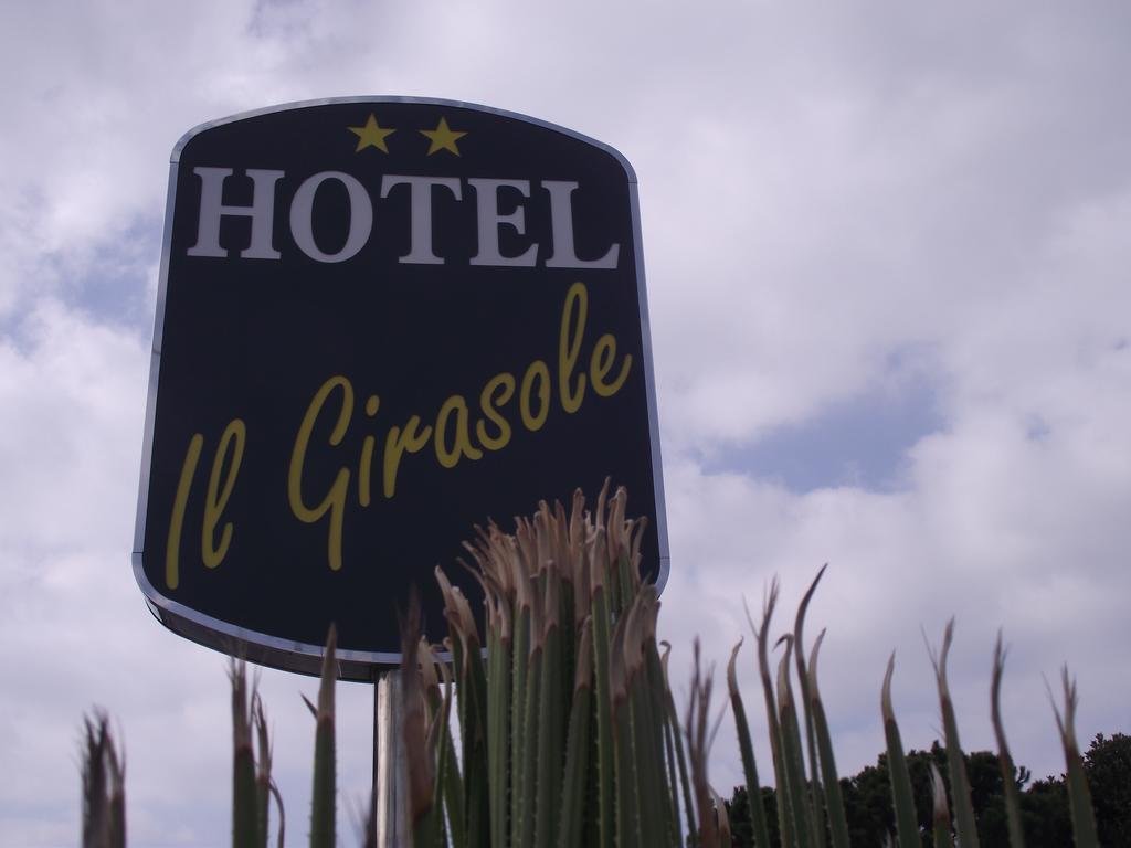 Il Girasole Hotel Terracina Bagian luar foto