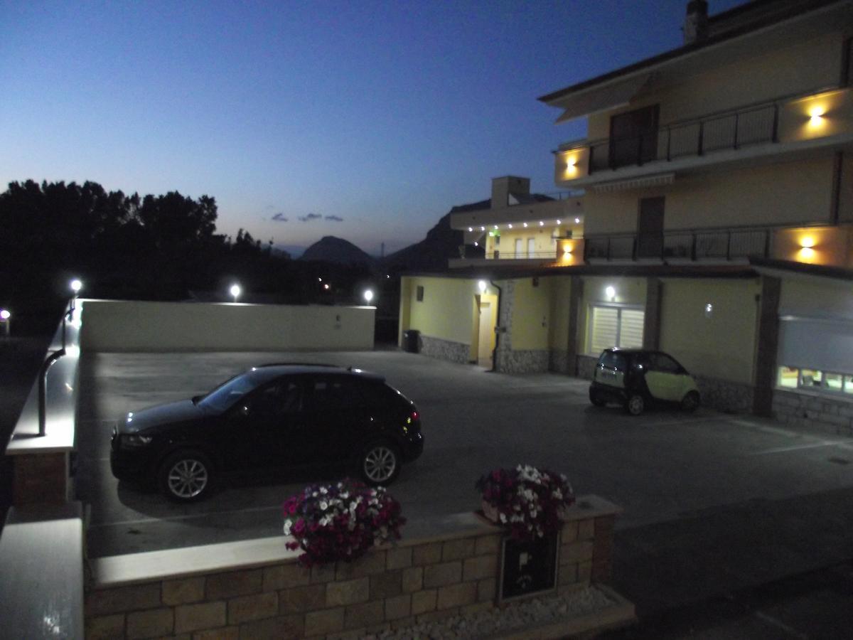 Il Girasole Hotel Terracina Bagian luar foto